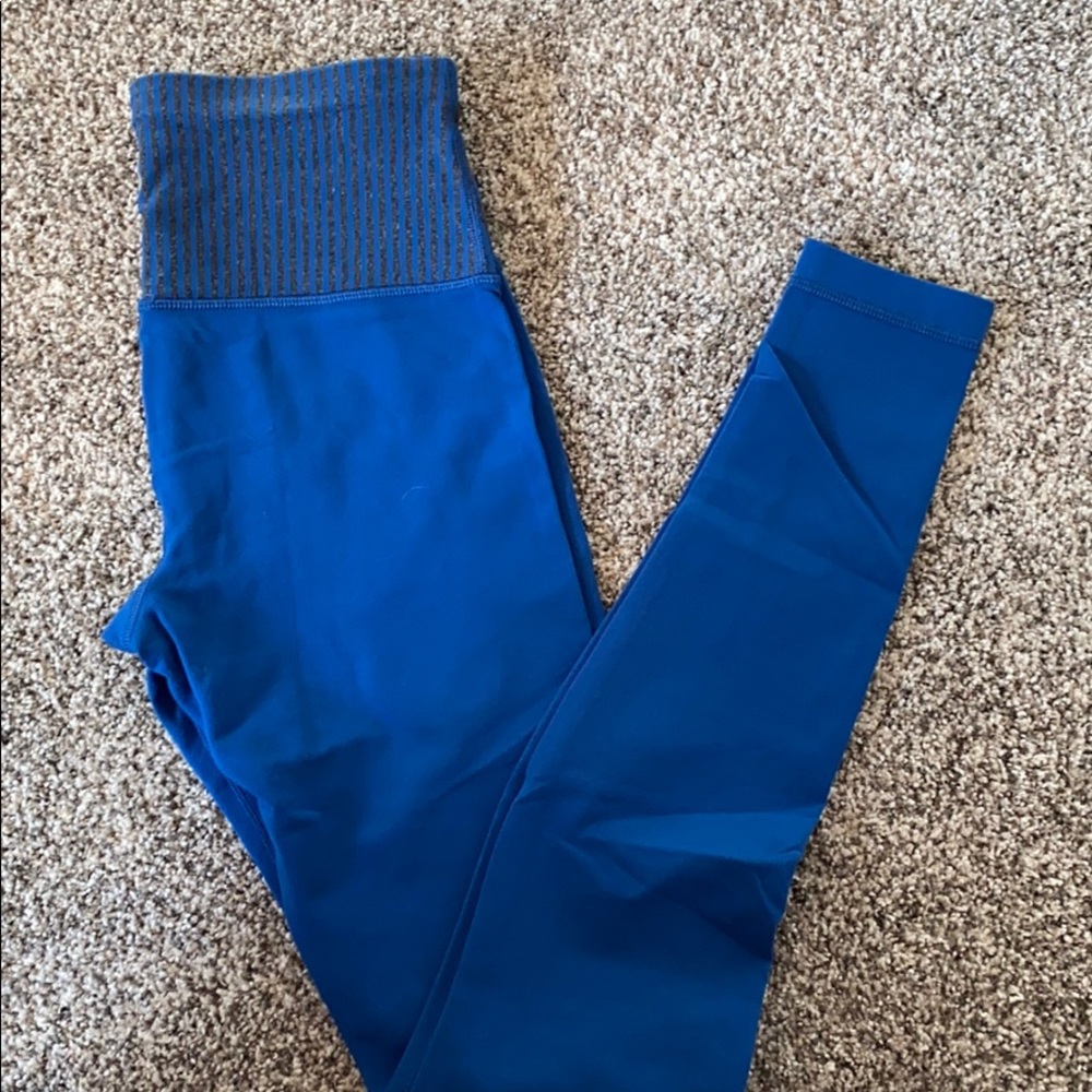 Lululemon wunder under leggings. High rise.
